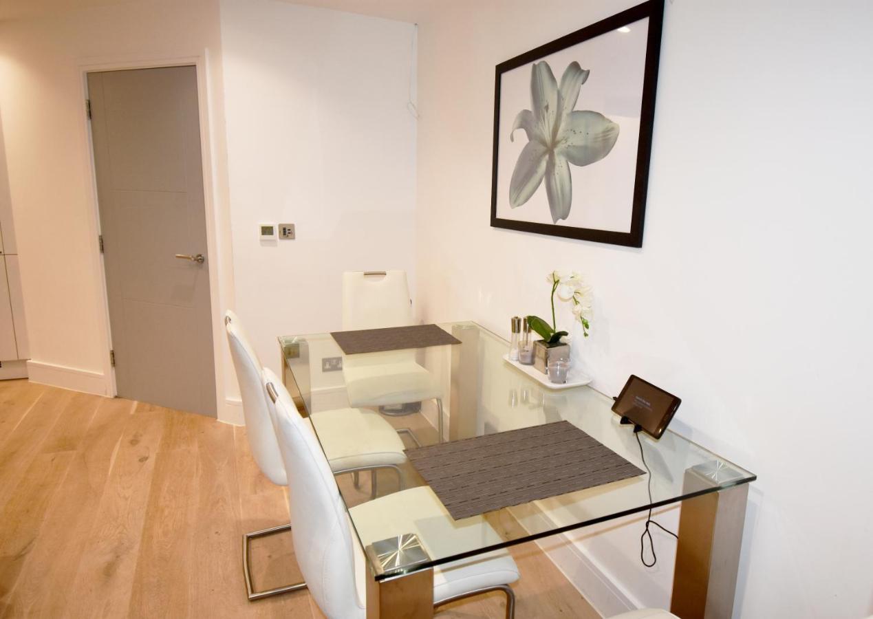 Northside Ealing * Londra