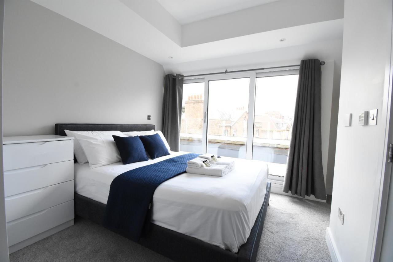 Northside Ealing * Londra